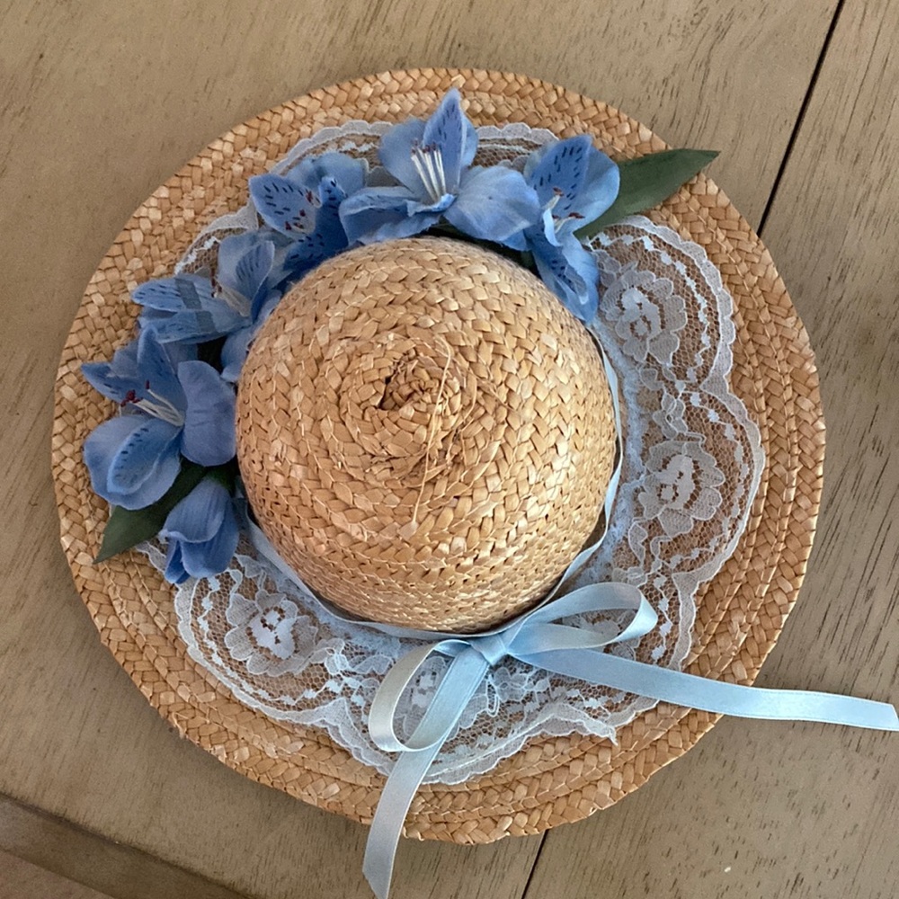 Decorative vintage straw hat